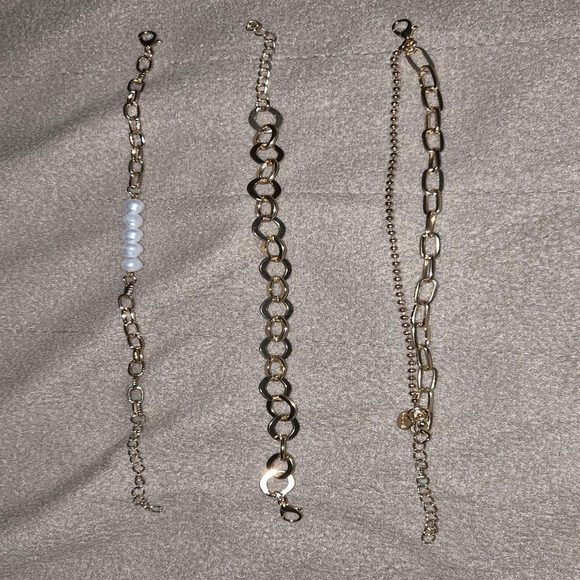 Women's 3 Gold Tone And Pearl Chain Bracelet Set One Size - Picture 3 of 6